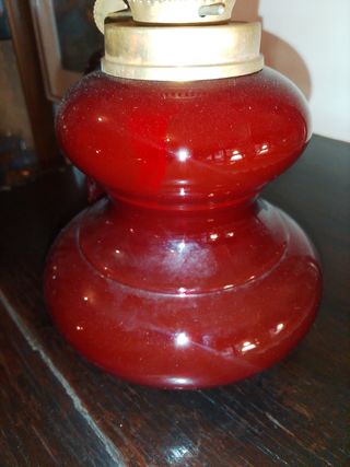 Lanterne antiche in vetro rosso