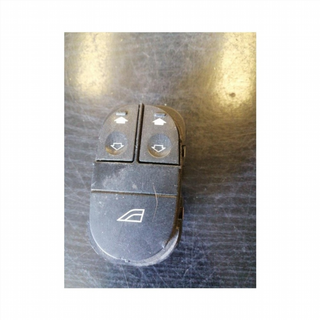 Mando elevalunas delantero izquierdo Ford 