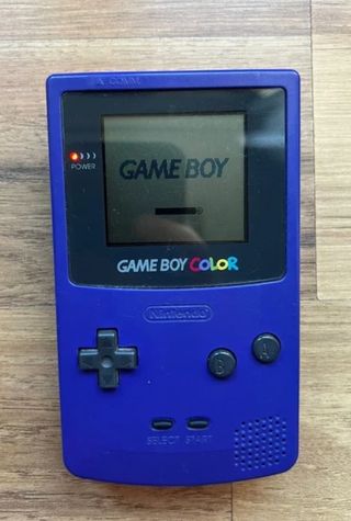 Game Boy Color morado