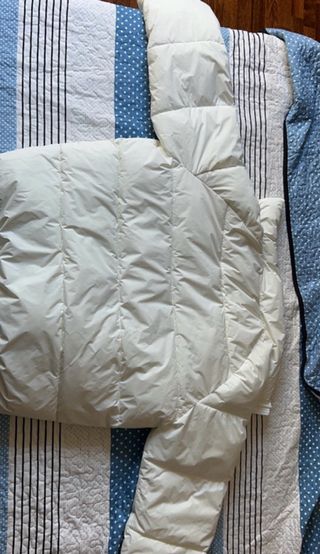 Chaqueta blanca de invierno.