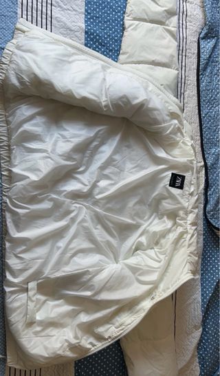 Chaqueta blanca de invierno.