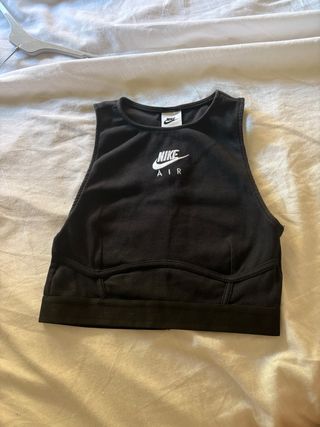 Top Nike Air negro