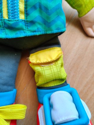 Muñeco Montessori - Aprende a vestir