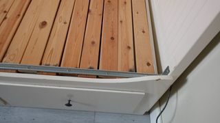 Cama diván doble Ikea, tiene marcas de uso 