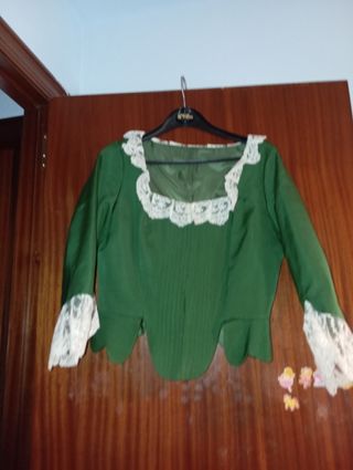Traje regional: Falda y corpiño