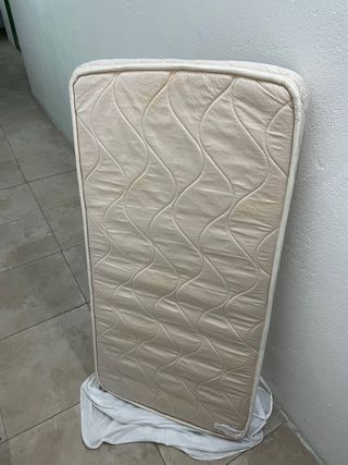 Colchón cuna bebé usado