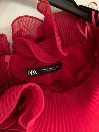 Vestido rojo Zara- Flores