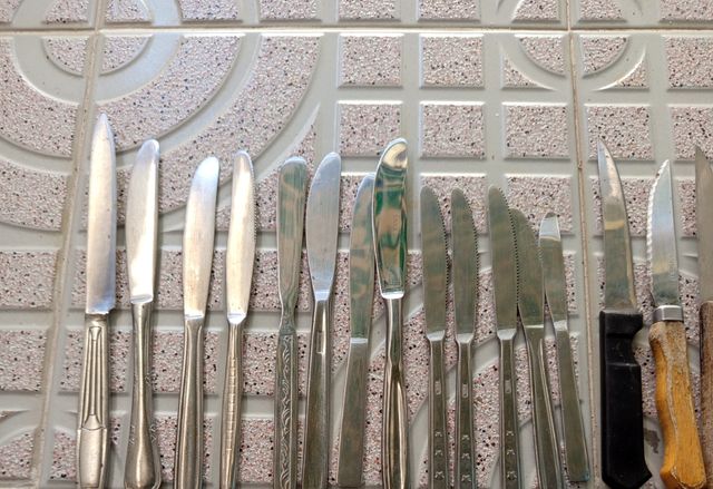 Cuberterías antiguas variadas