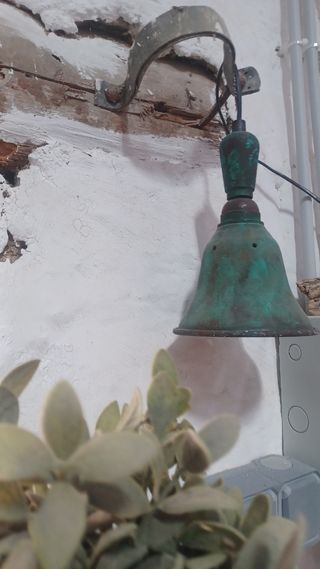 Lampara antigua metal dorada-verde