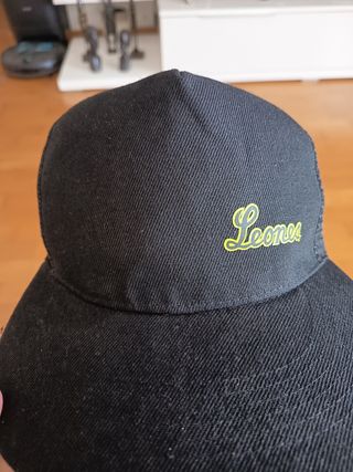 Gorra Leones negra c/amarillo