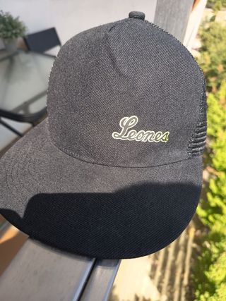 Gorra Leones negra c/amarillo