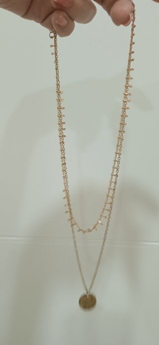Collar dorado con 2 cadenas y anillos 