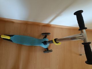 Patinete Decathlon 3 ruedas azul