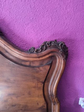 Cabecero y piecero antiguo tallado madera