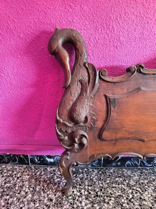 Cabecero y piecero antiguo tallado madera