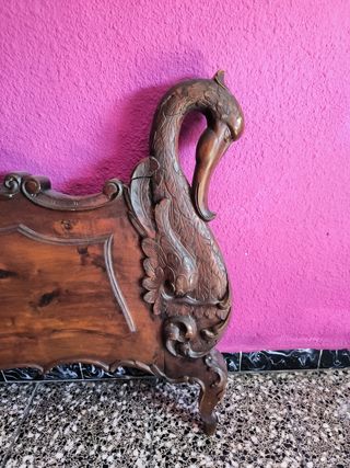 Cabecero y piecero antiguo tallado madera