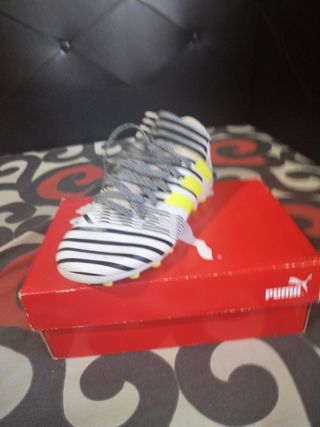 Botas fútbol Adidas niño - césped
-Talla 33