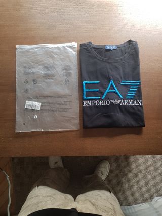 Camiseta Emporio Armani EA7 negra