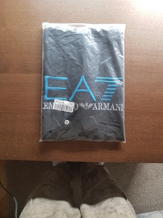 Camiseta Emporio Armani EA7 negra