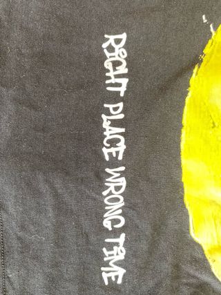 Camiseta Barrow - Negra c/Amarillo
