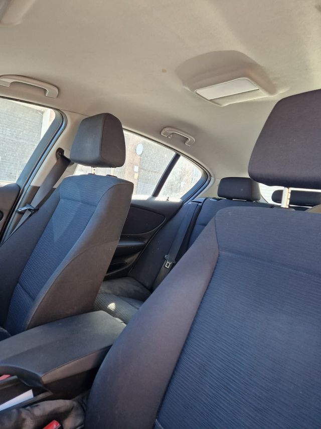 BMW 118d (2008) - Despiece