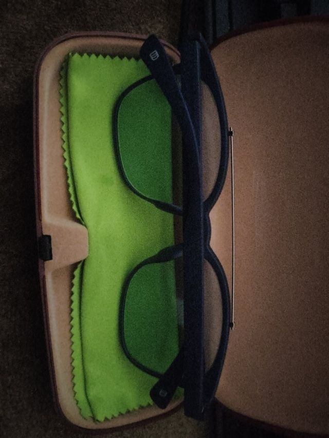 Gafas de sol, cristales azules, como nuevas