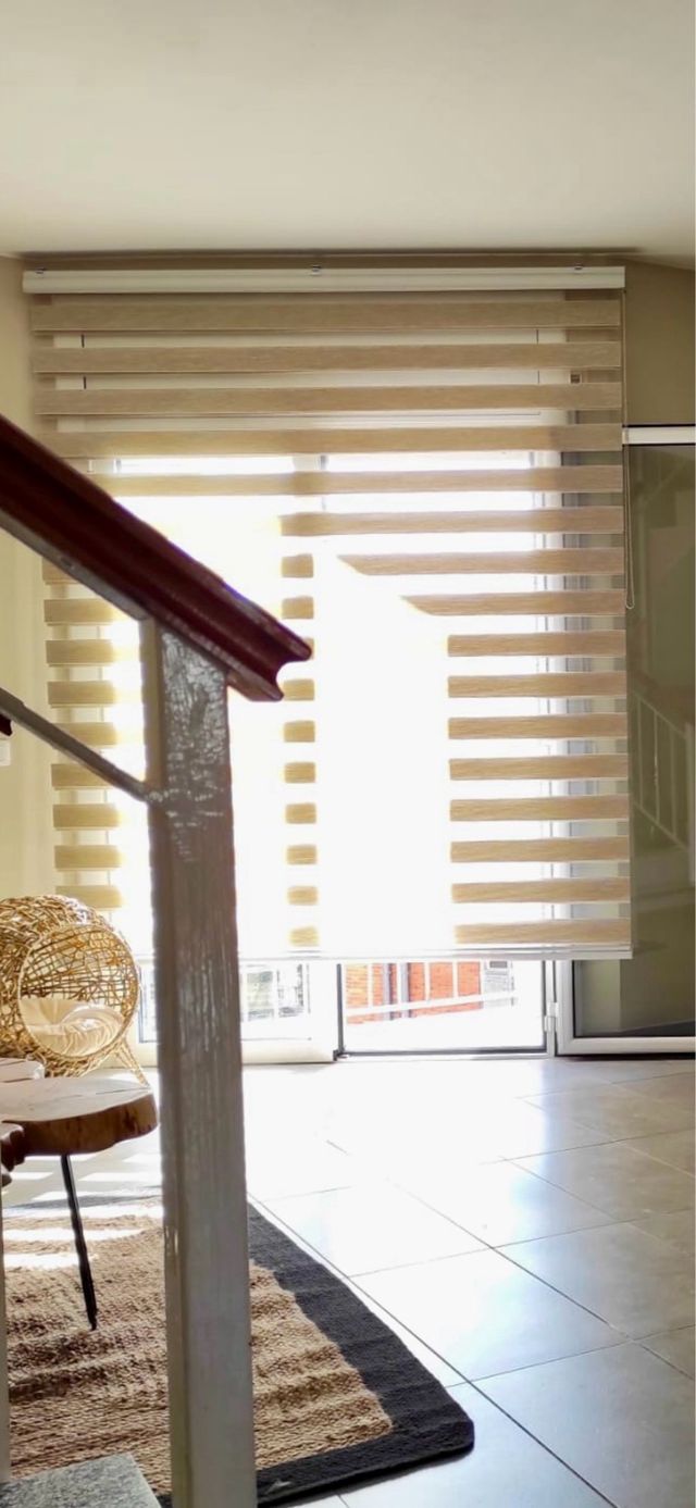 Cortina estores beige - tejido