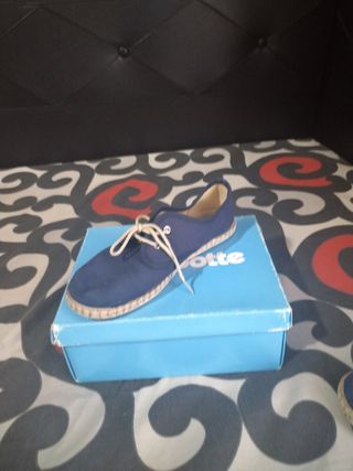 Zapatos niño clásicos azules
Talla 30