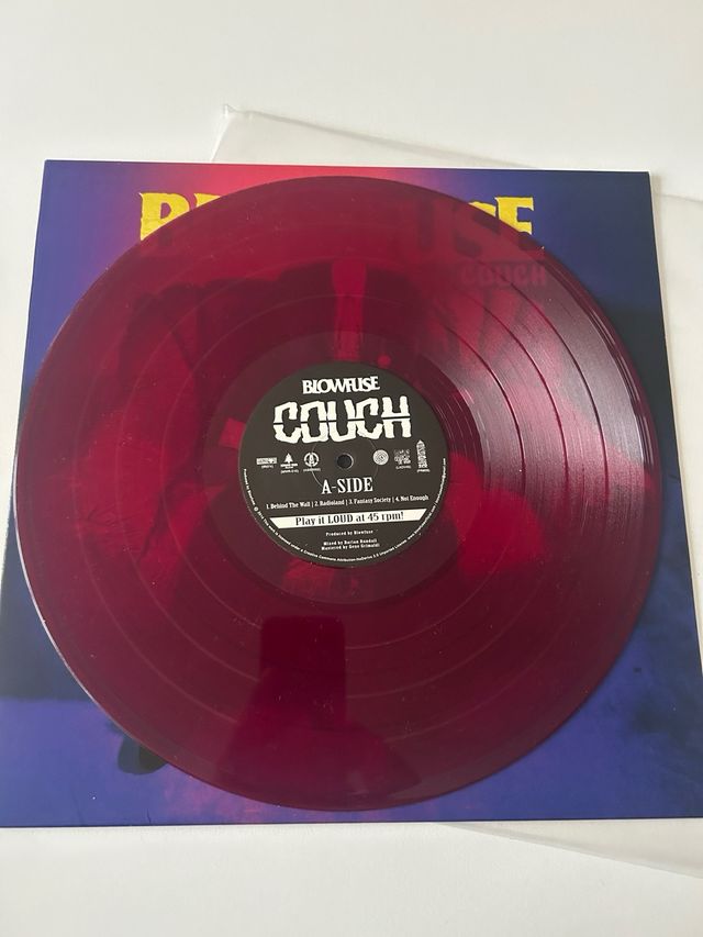 LP Blowfuse - Couch