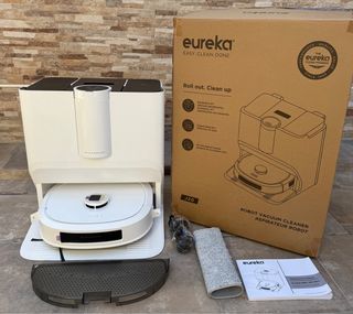EUREKA J20 Robot Aspirador y Fregasuelos