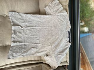Camiseta gris