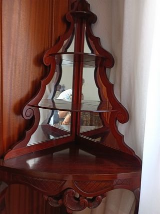 Mobile ad angolo in legno