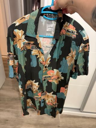 Camisa hawaiana multicolor