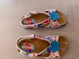 Sandalias niña Desigual