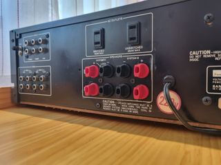 Bellissimo amplificatore Sansui A-60 vintage originale