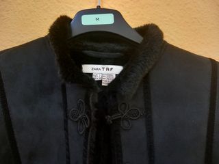 Chaqueta ante negra étnica