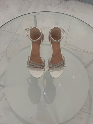 Sandalias tacón blanco brillantes