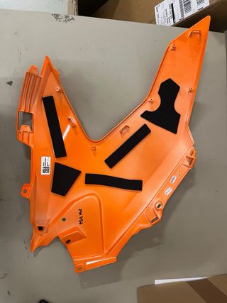 Spoiler tanque de gasolina KTM 1290 ADV 2024
