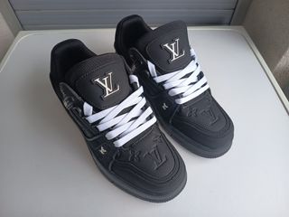 Zapatillas Luis Vuitton - Negras