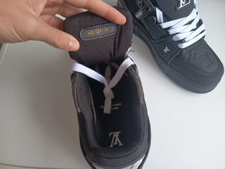 Zapatillas Luis Vuitton - Negras