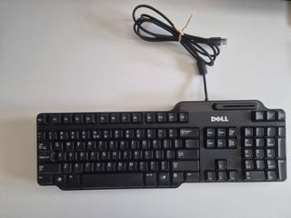 Teclado Dell negro con lector tarjetas. Con cable 