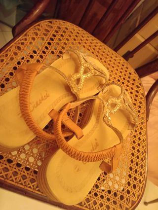 Sandali Ciarden oro e marrone