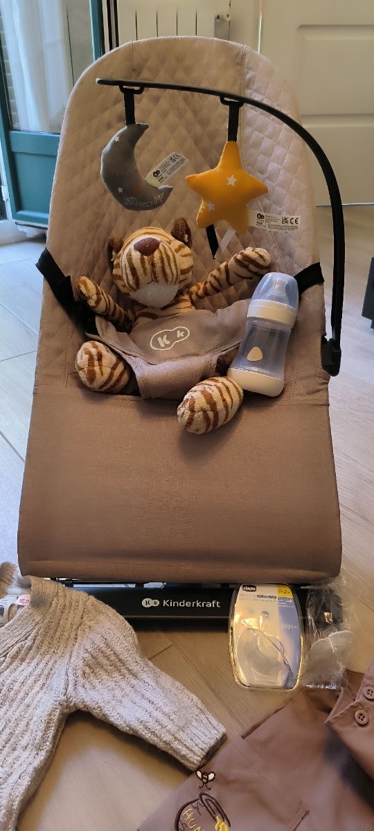 Hamaca Bebé Kinderkraft + Ropa