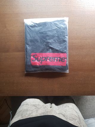 Camiseta Supreme negra