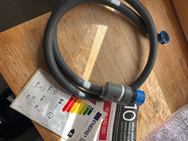 Tubo entrada agua AEG c/válvula