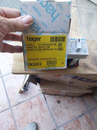 Conmutador amperímetro Hager SK603 20A