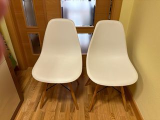 Mesa cristal moderna - salón
extensible 
2 sillas 