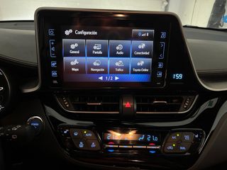 Pantalla táctil Toyota CHR JBL
