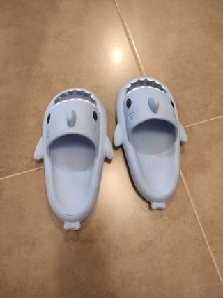 Chanclas tiburón - azules