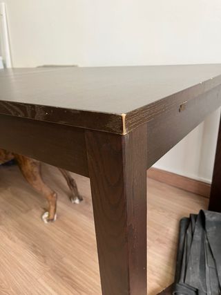 Mesa extensible marrón